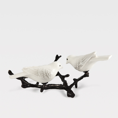 White Canaries, in ceramic, by Laboratório d'Estórias.