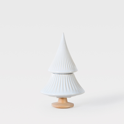White Christmas Tree in ceramic. By Laboratorio d'Estorias.